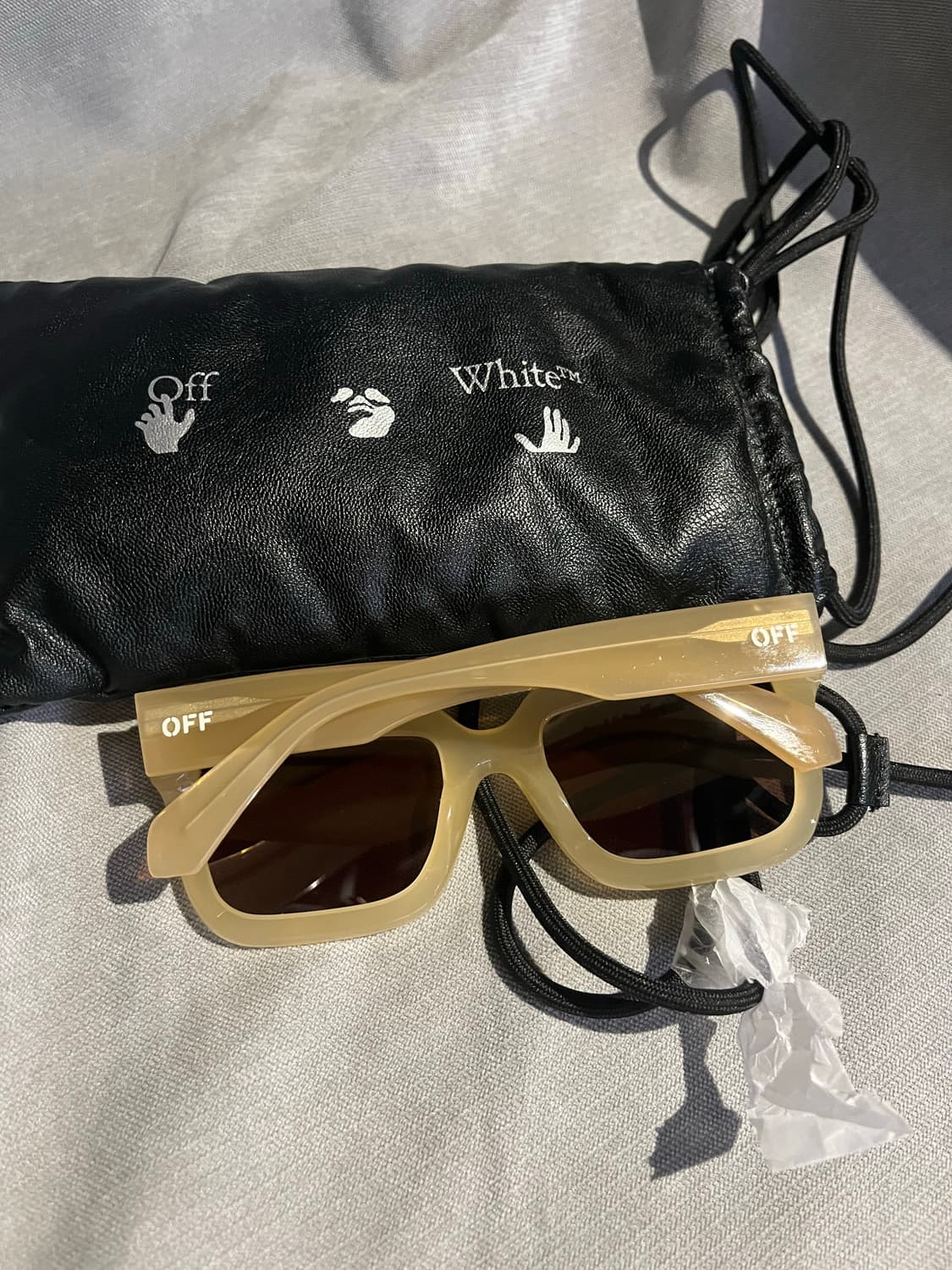 오프화이트 선글라스 상품이미지2