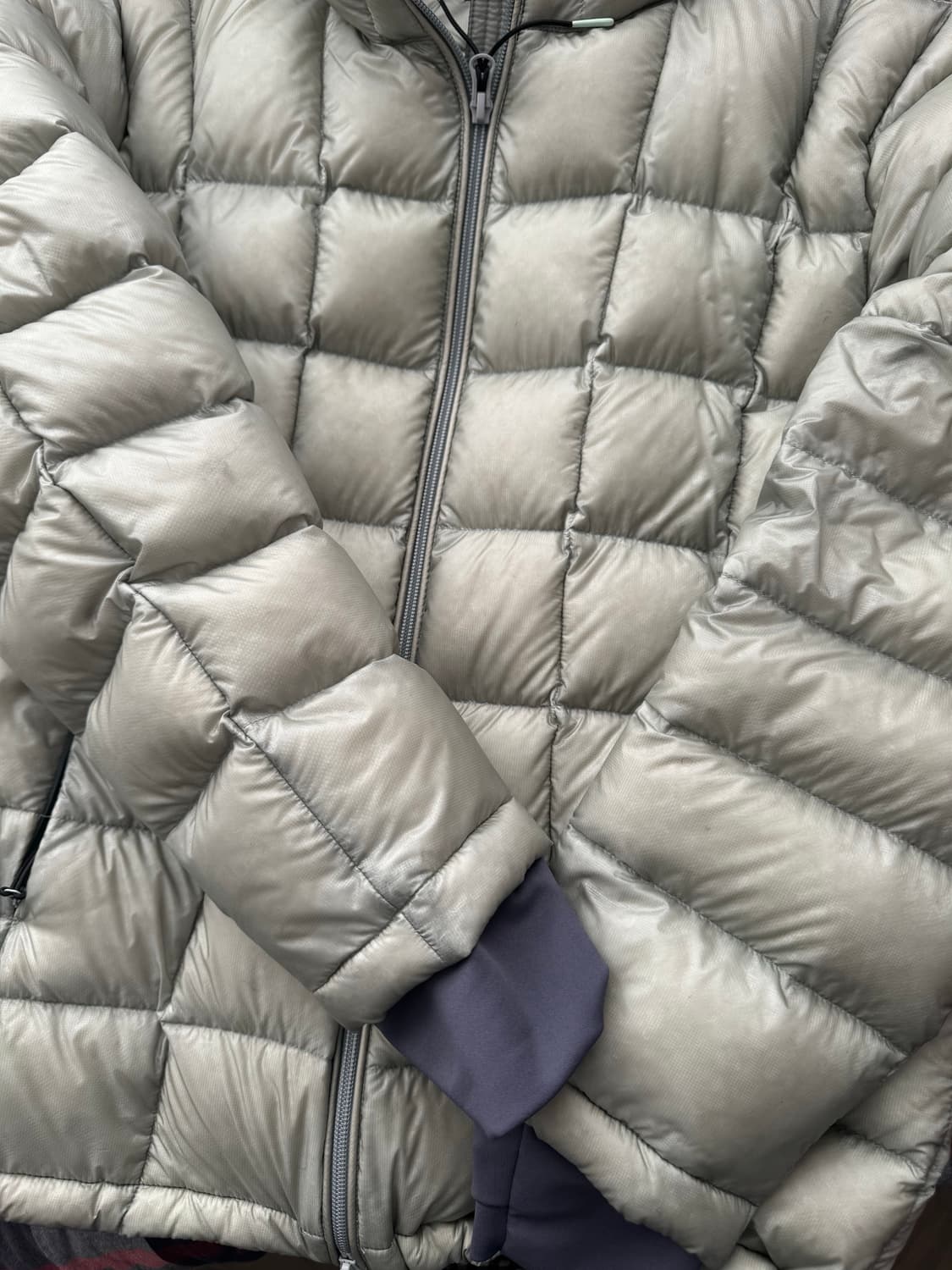 999휴머니티 모듈러 구스 푸퍼 1사이즈 라이트그레이 상품이미지2