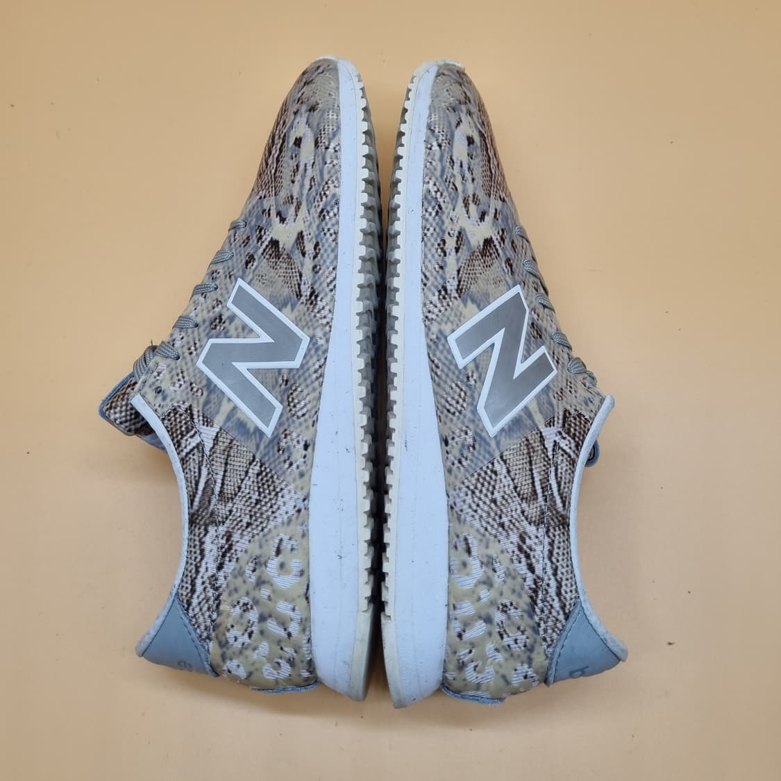 뉴발란스 420 뱀피 운동화245  상품이미지4