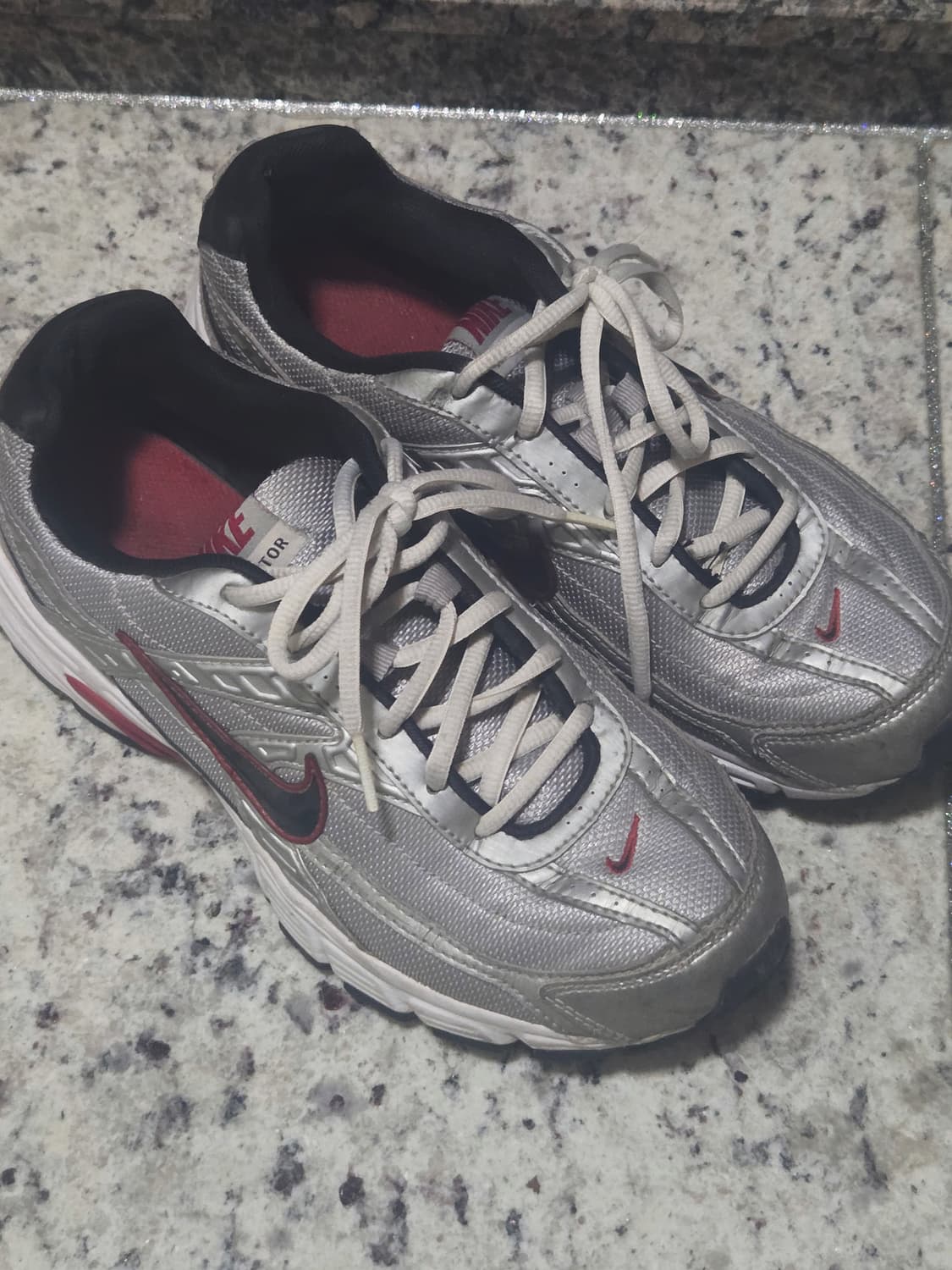 나이키 이니시에이터 255 상품이미지1