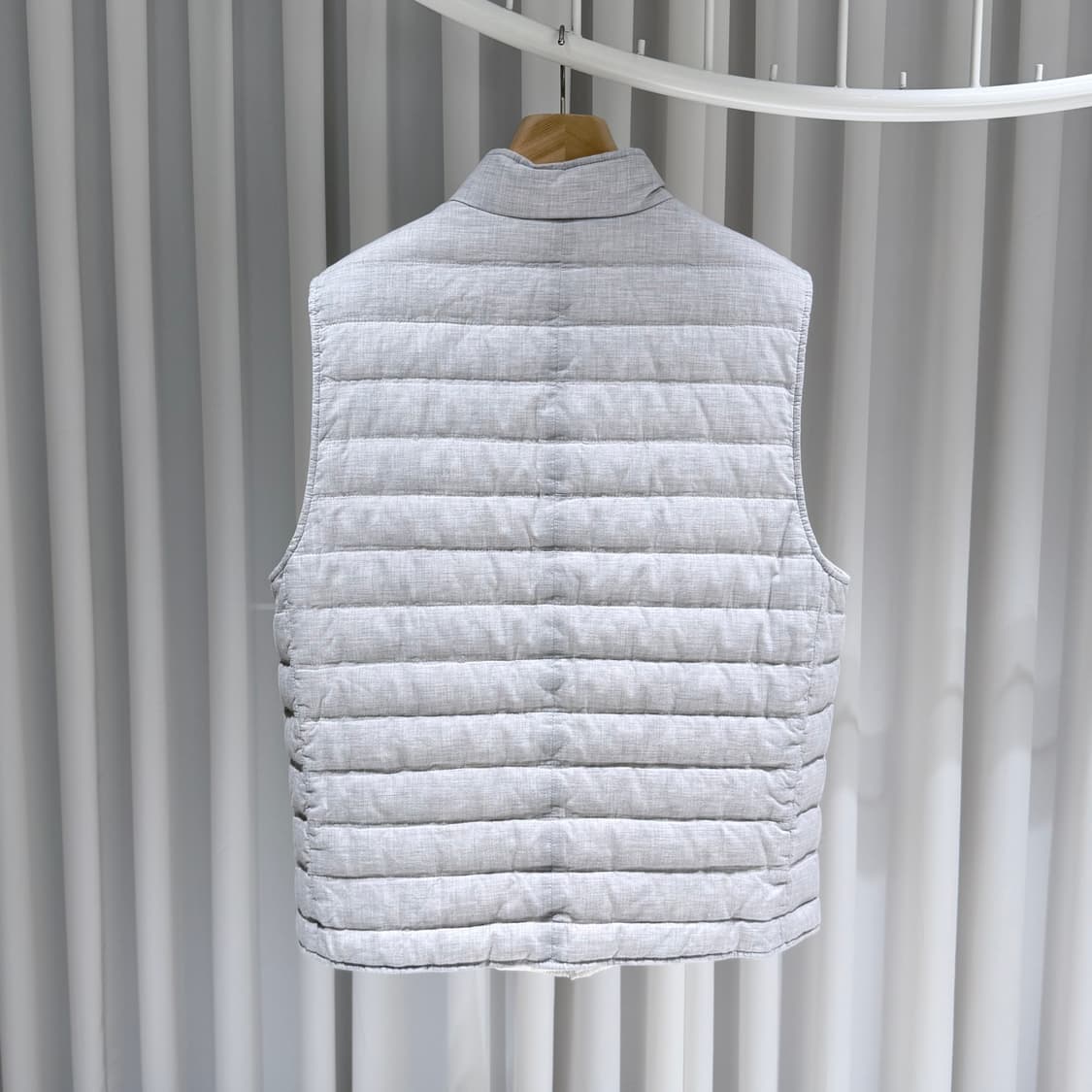 (A+/XL) / 브루넬로 쿠치넬리 린넨 울 그레이 다운 베스트 상품이미지5