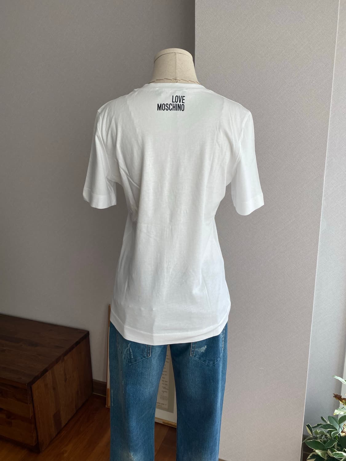 LOVE MOSCHINO 파인웨더 그래픽 반팔티셔츠(40) 상품이미지4