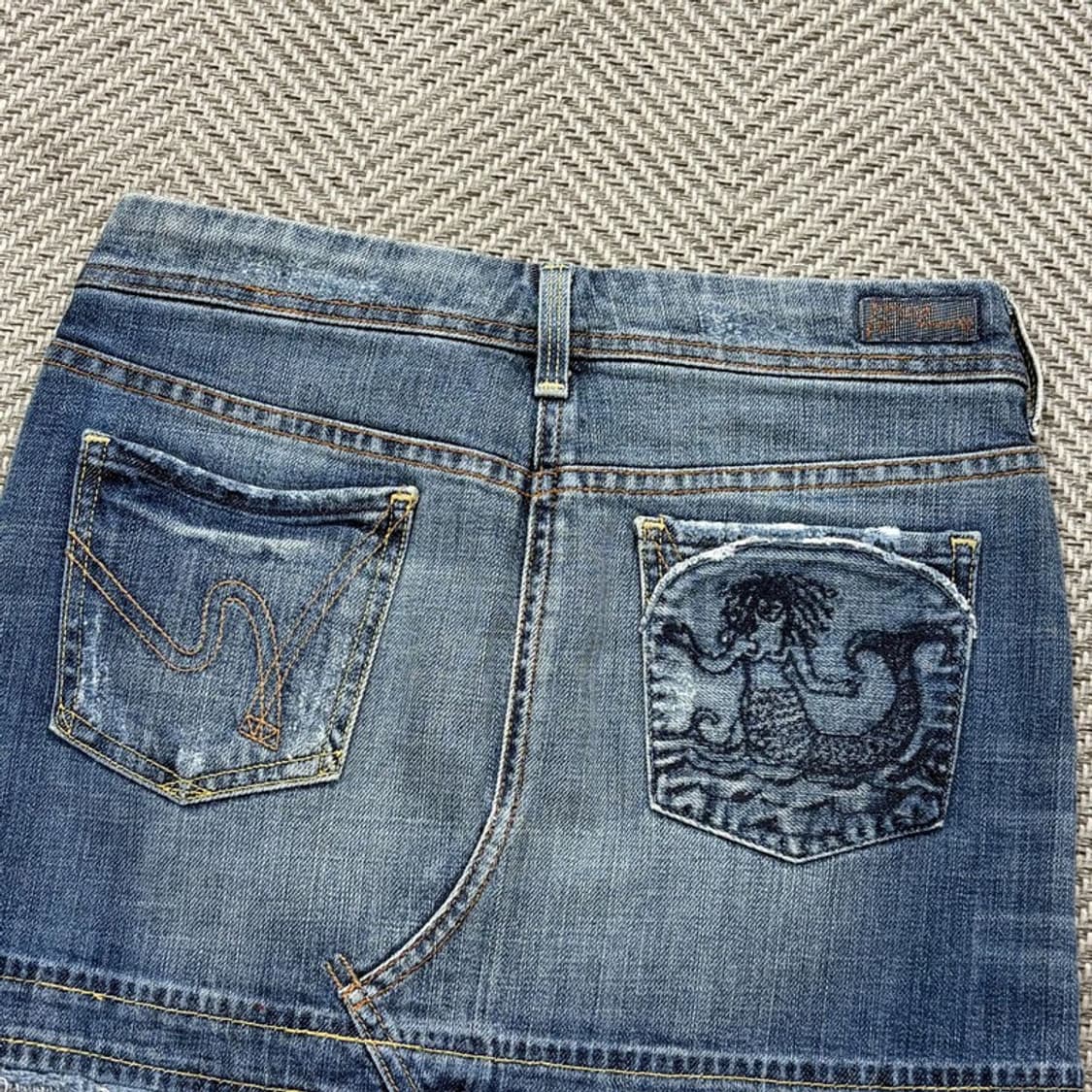 Citizens of Humanity y2k 데님 미니스커트 v3030 상품이미지4