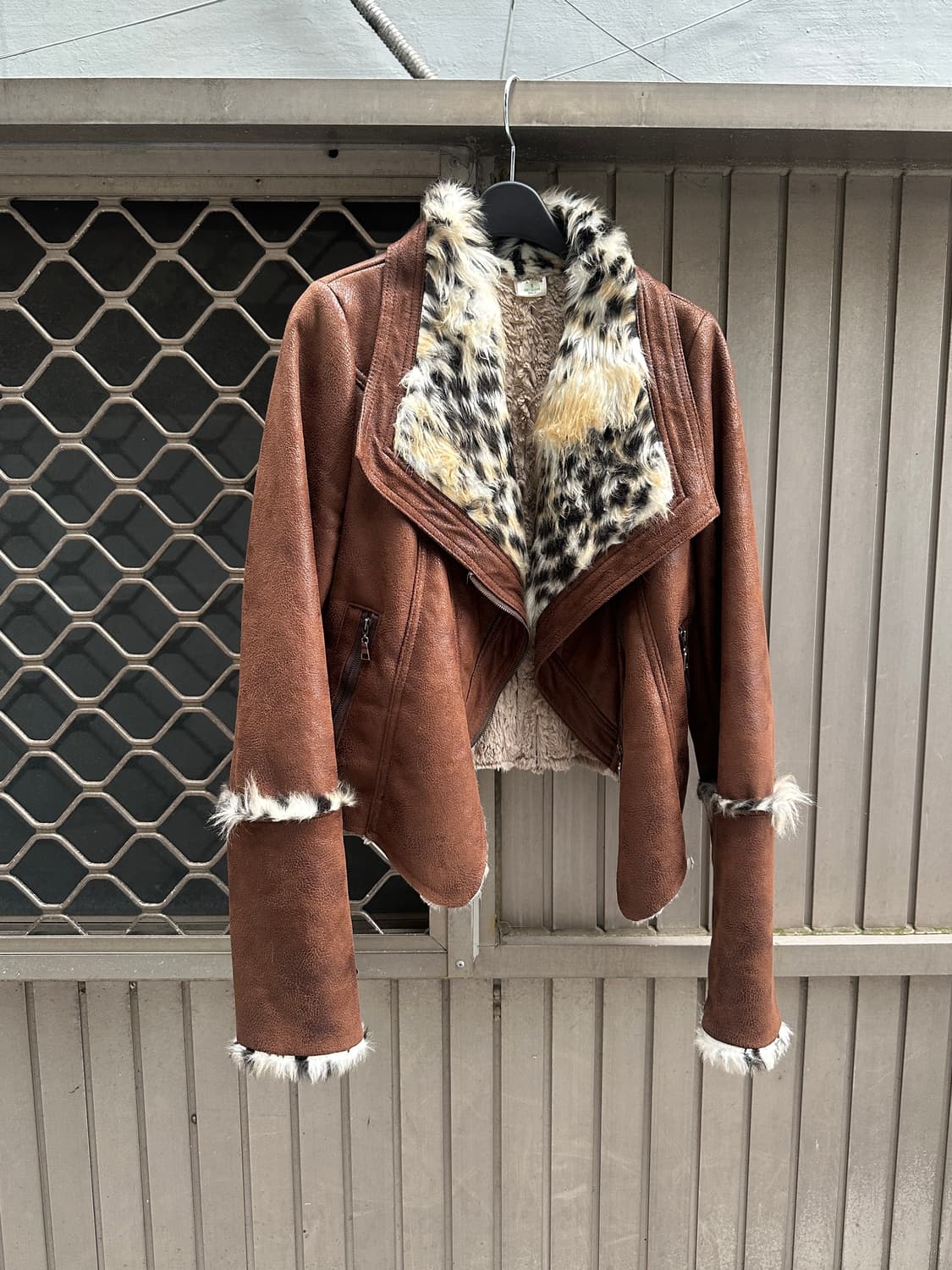  Leather high neck fur trimming jacket 상품이미지1