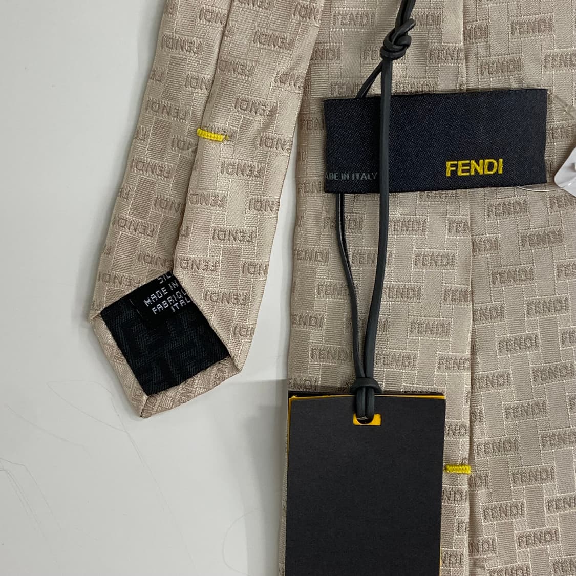 (택달린 미사용품 ) 펜디 영문 모노그램 FENDI 정품넥타이 명품 상품이미지6