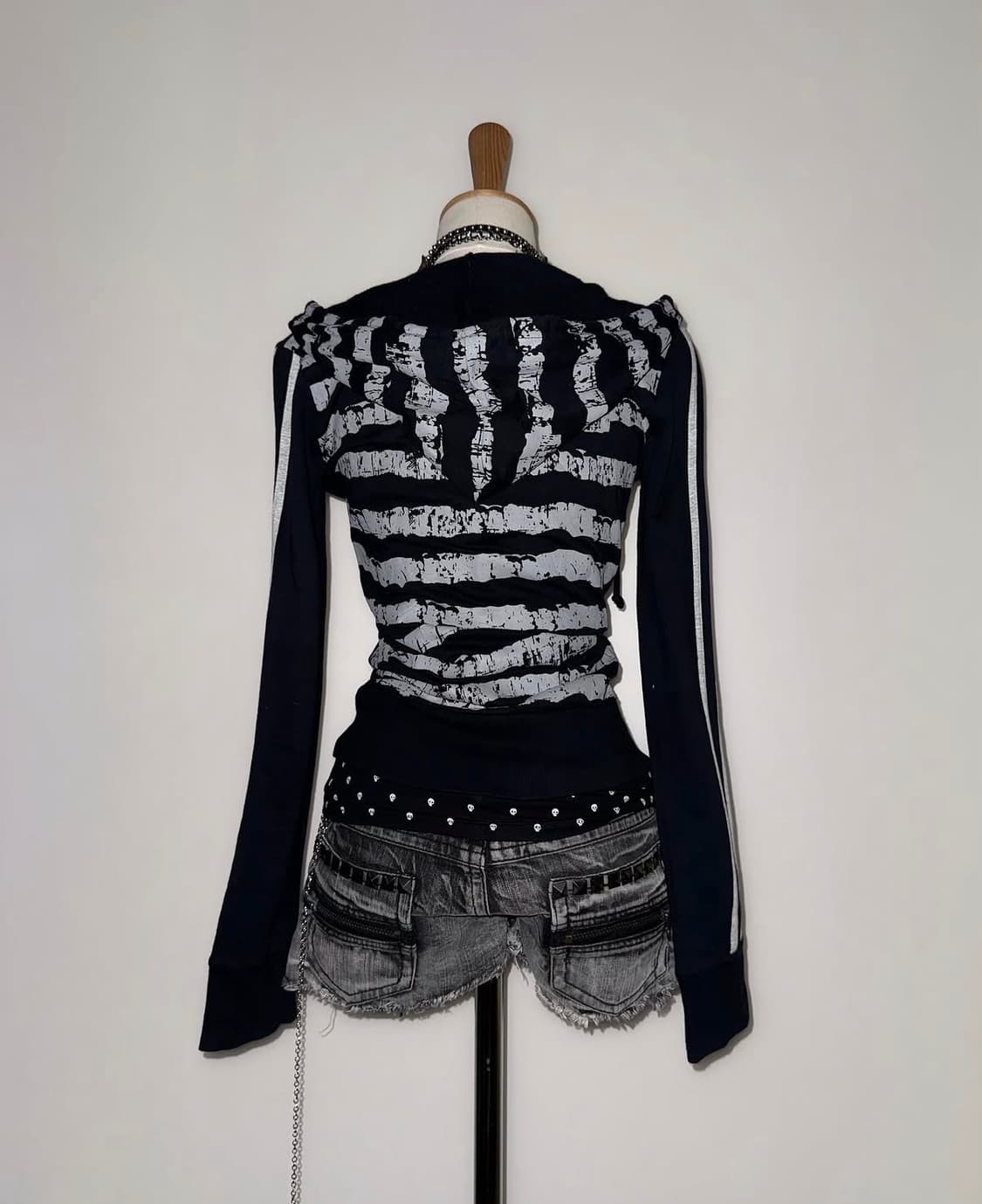 M.K.R striped skull hood zipup 상품이미지3