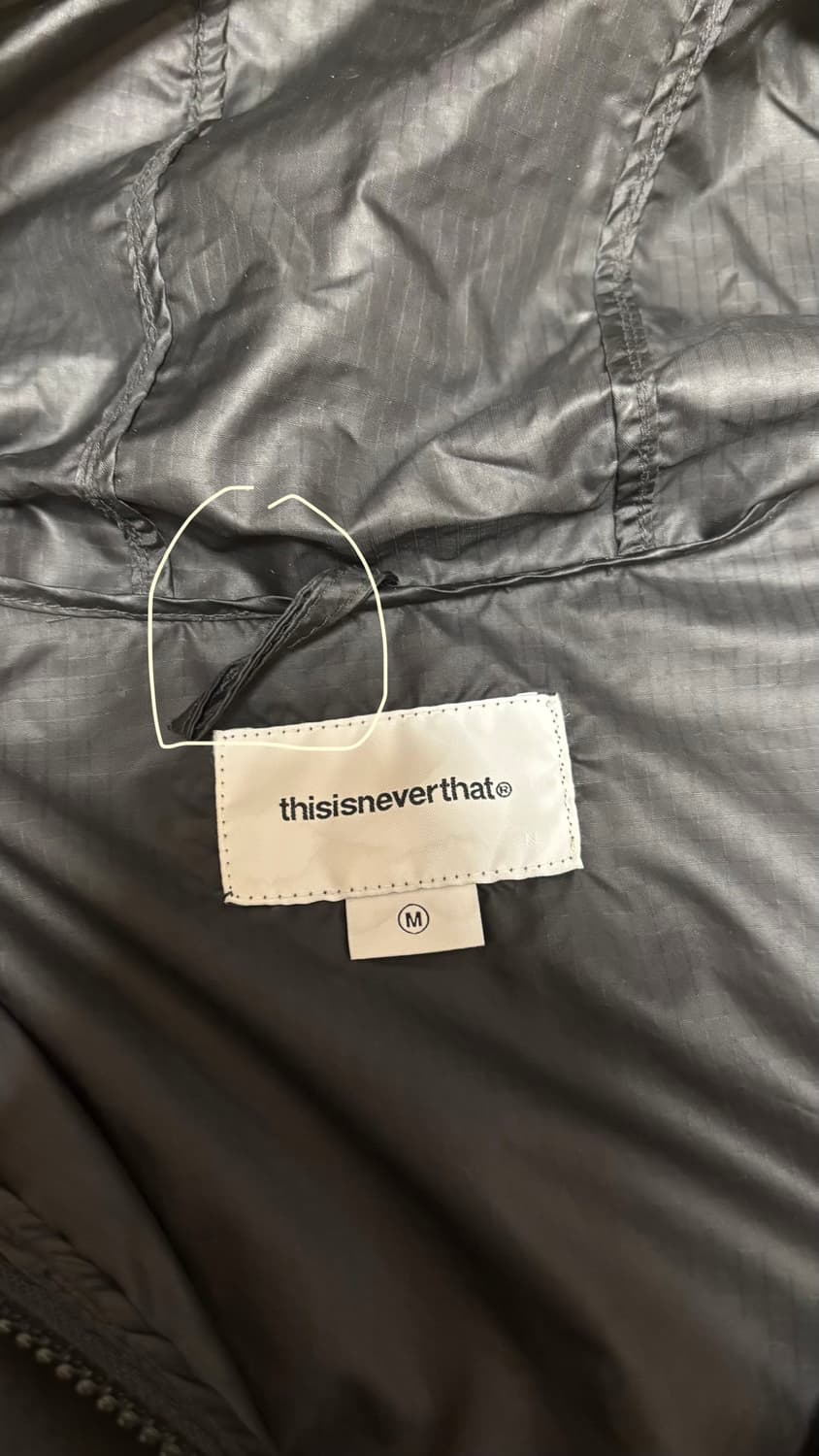 디스이즈네버댓 바람막이 M팝니다 상품이미지5