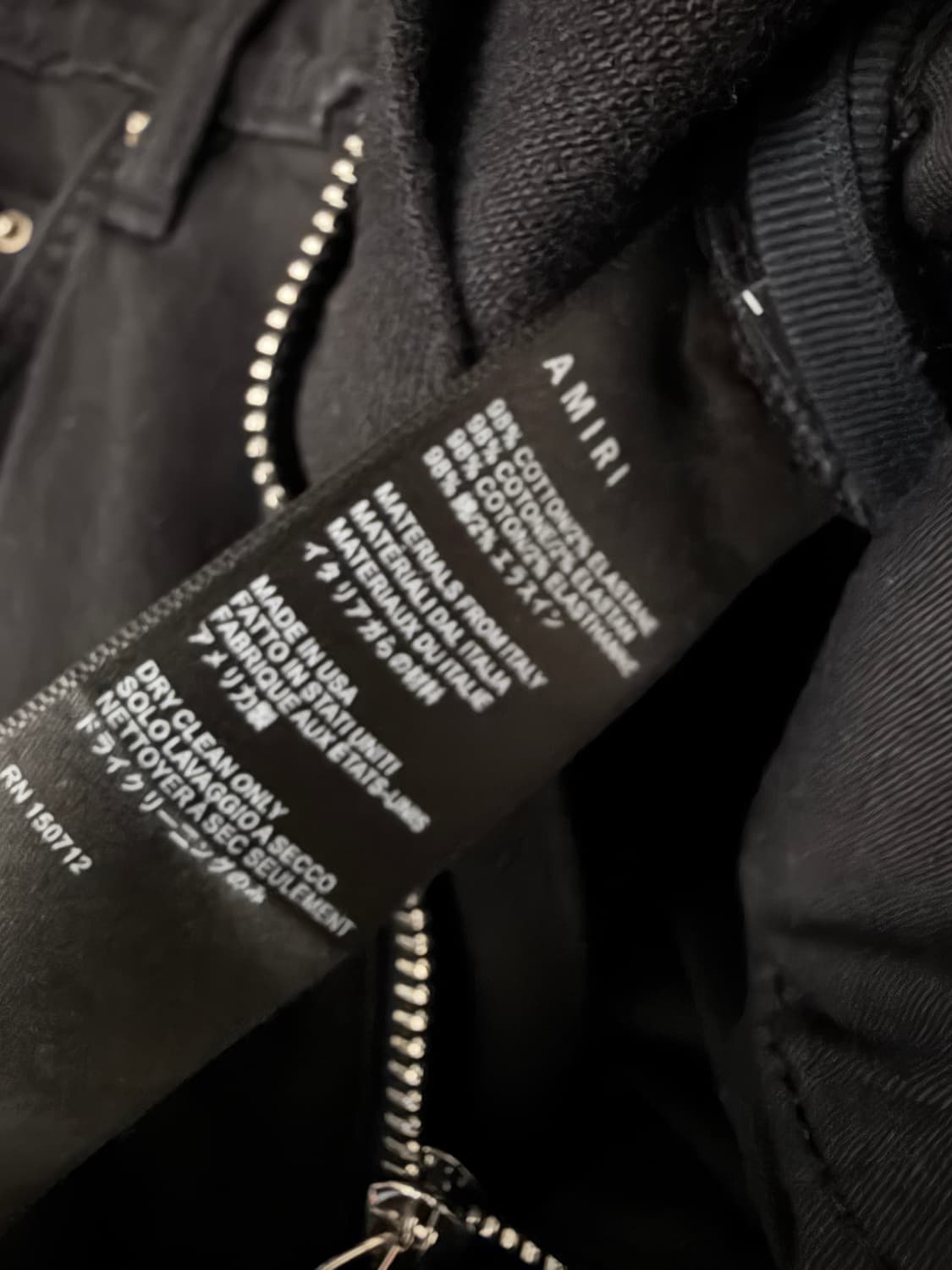 디스트로이드 블랙 데님 패치 슬림핏 / AMIRI 스타일 상품이미지7