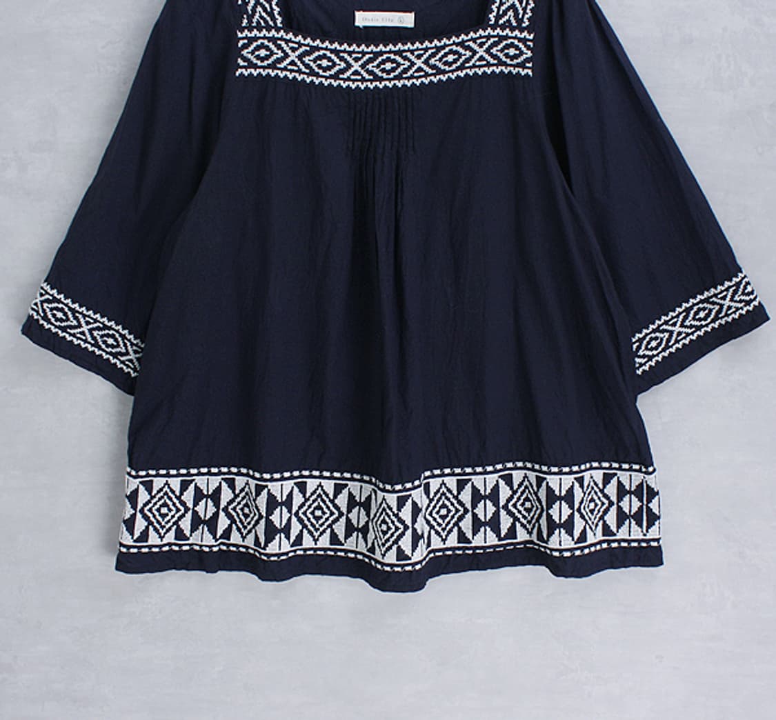 Studio Clip embroidery top _ S4933 상품이미지4