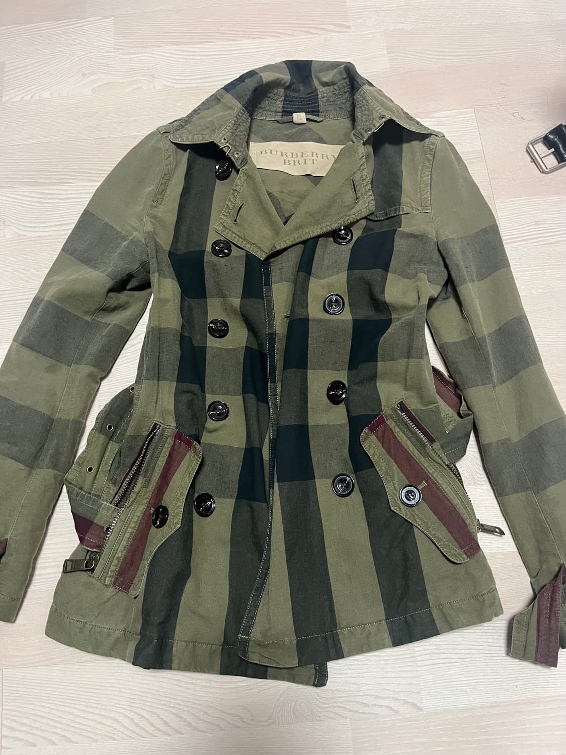 버버리 브릿 체크 자켓 상품이미지2