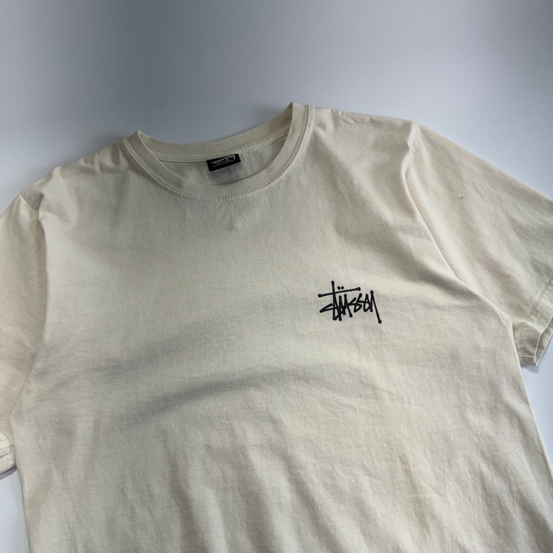 Stussy 스투시 백 로고 화이트 반팔 상품이미지4