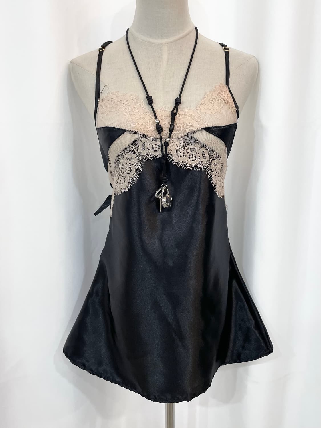 블랙 새틴 레이스 슬립 상품이미지2