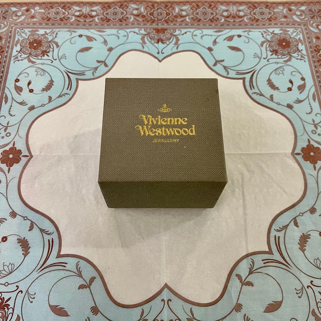 비비안웨스트우드 귀걸이(블루사파이어) 상품이미지5