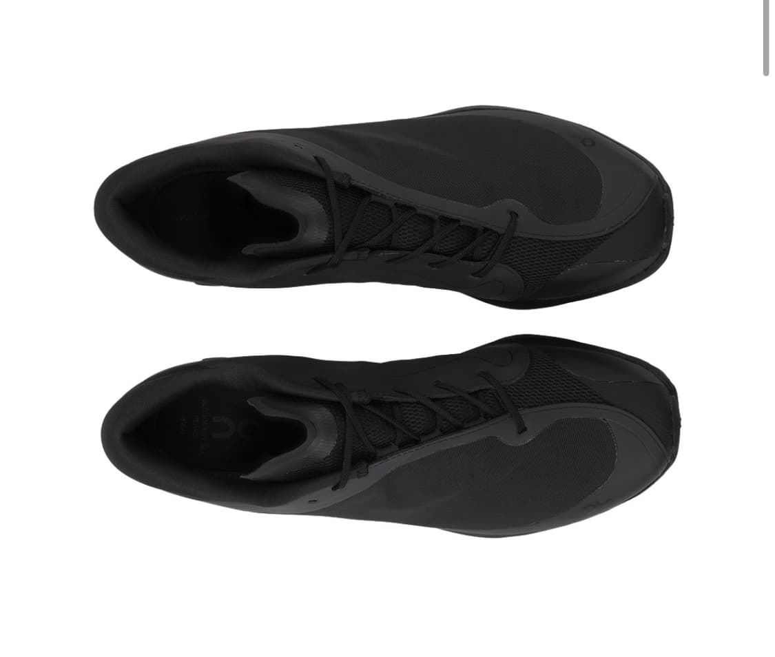 (W) 온 러닝 x 포스트 아카이브 팩션 클라우드벤쳐 피크 올 블랙 상품이미지1