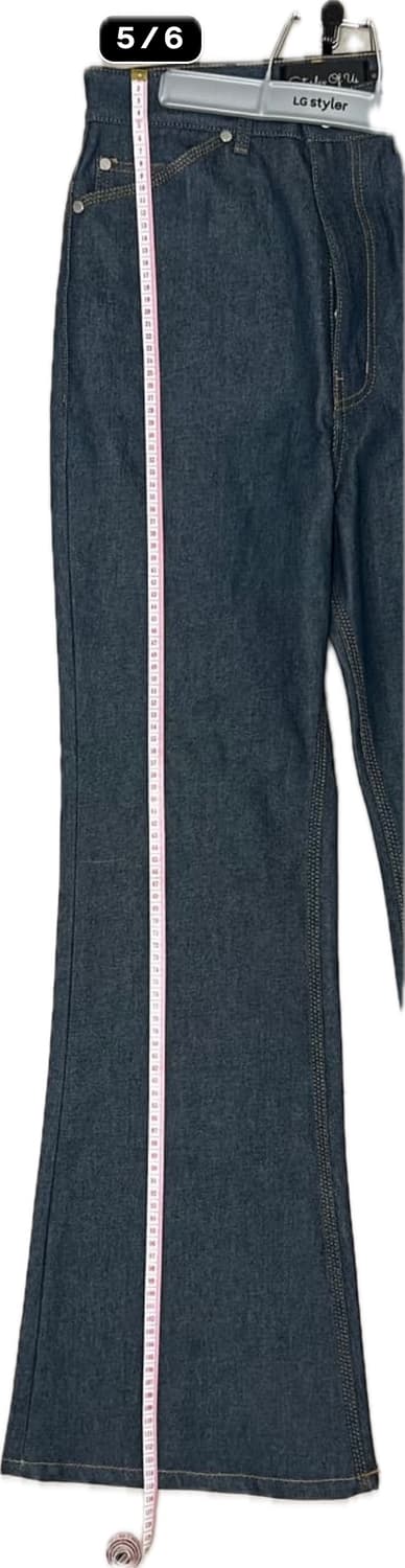 [S] STU 24FW 플레어 데님 팬츠 인디고 룩북 모델용 샘플추정 상품이미지5