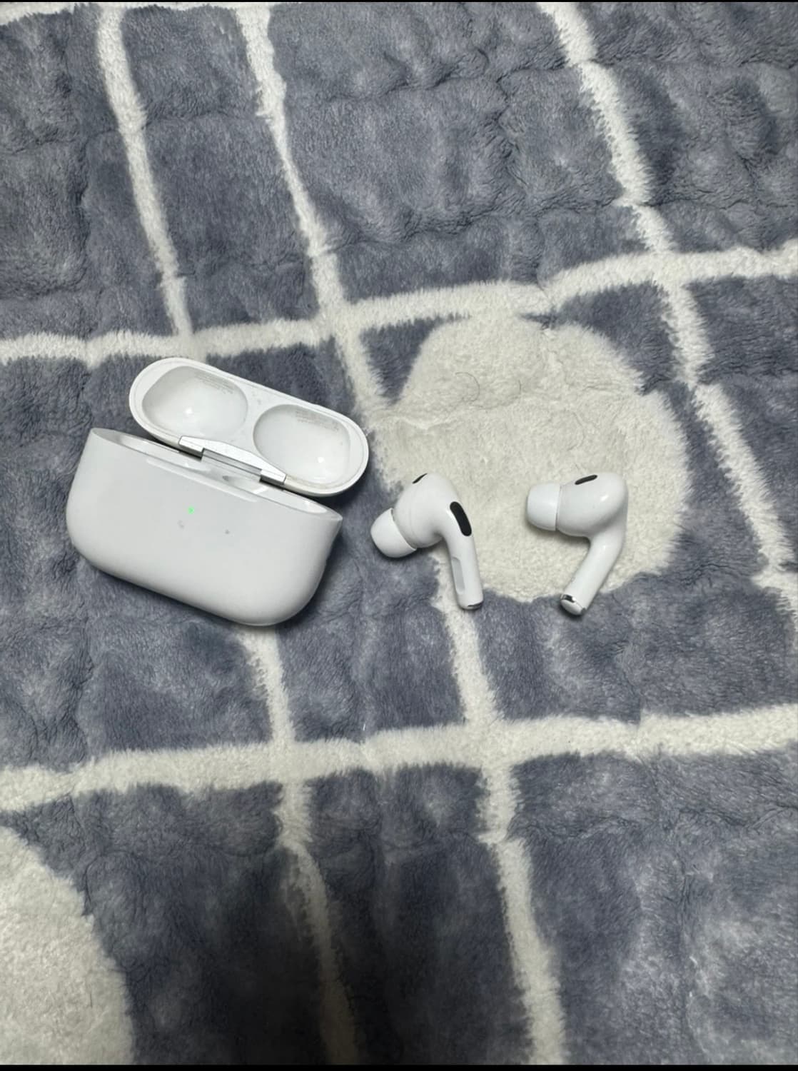에어팟 프로 2세대 상태좋음 상품이미지2