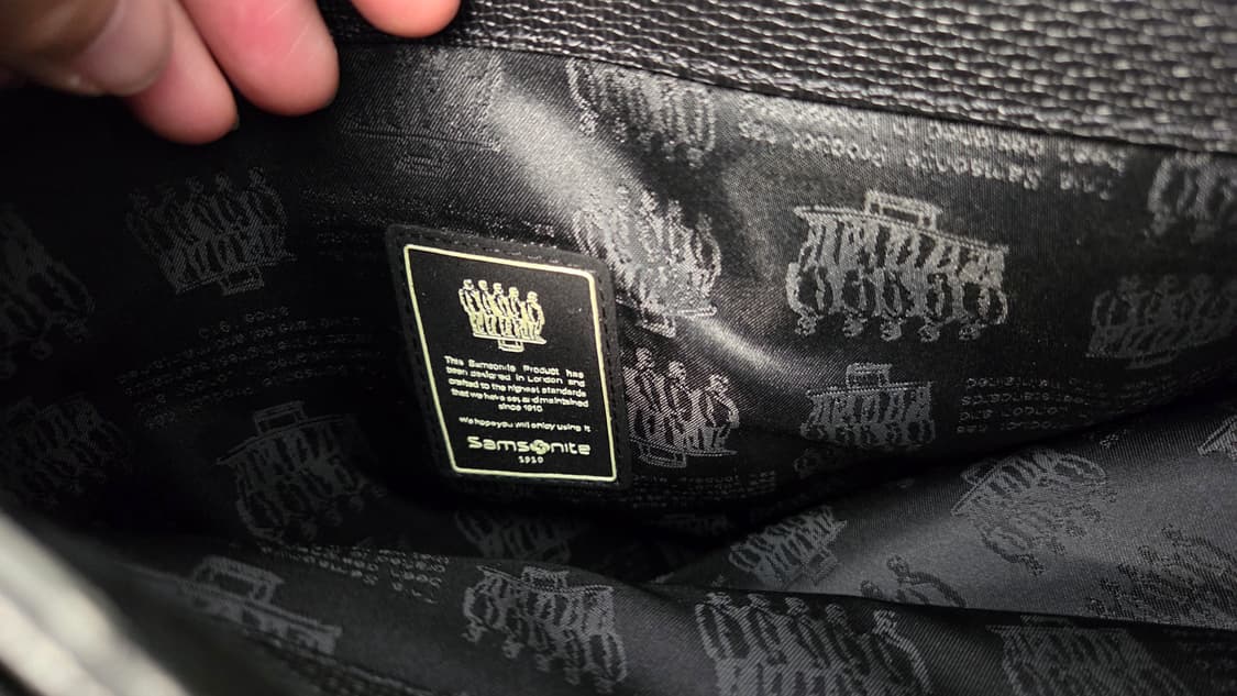 샘소나이트 올비도 가죽  엠보 브리프케이스  상품이미지7