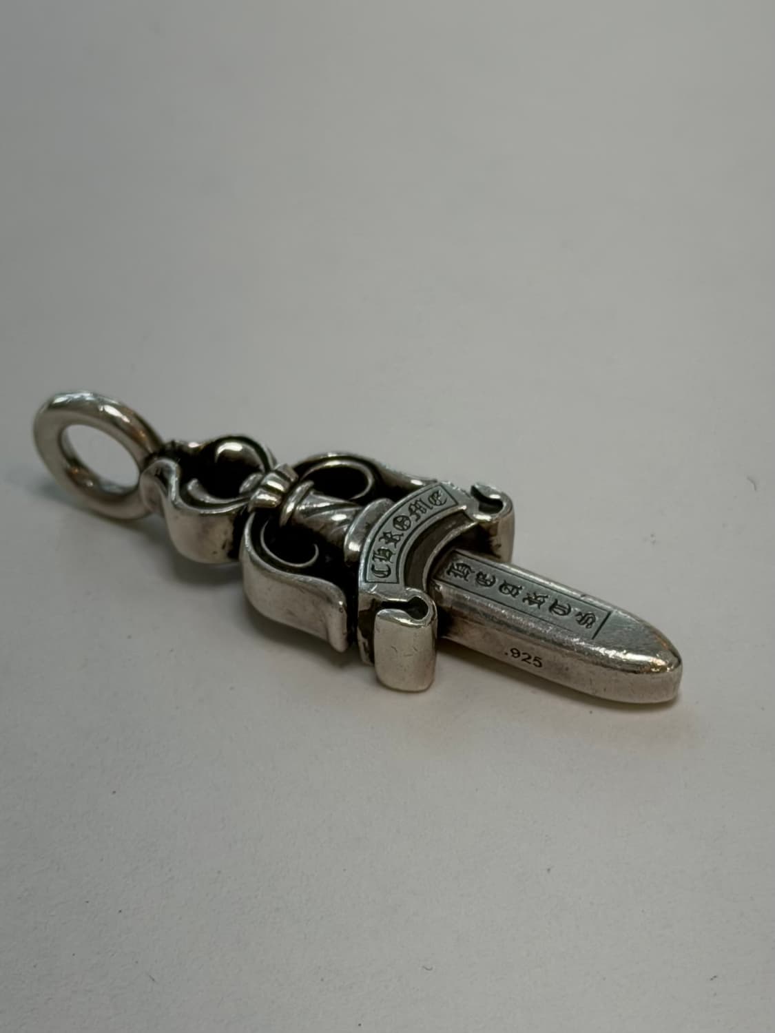 크롬하츠 더블대거 팬던트 상품이미지3