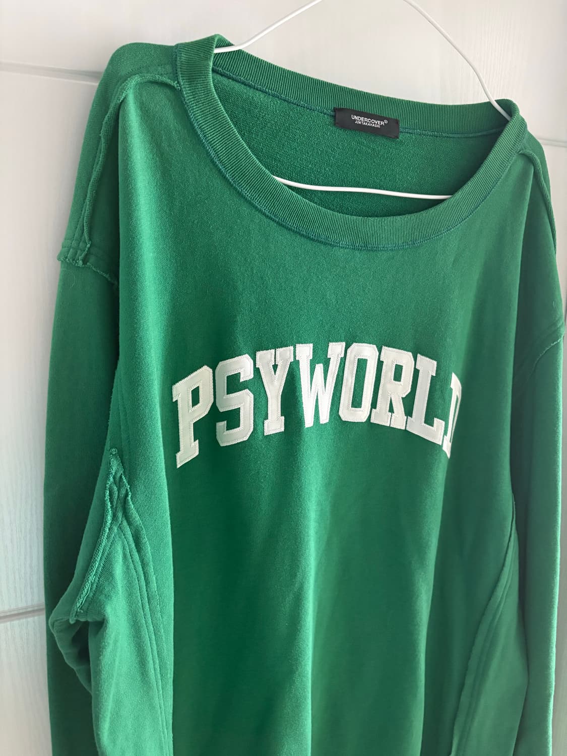 UNDERCOVER PSYWORLD 그린 맨투맨 언더커버:) 상품이미지2