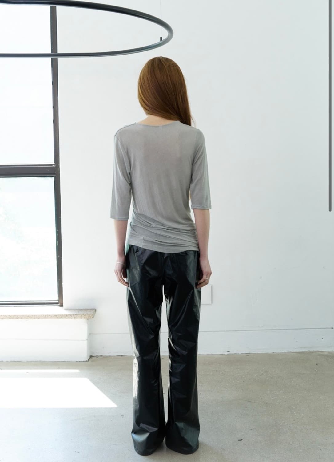 티크 teak VISCOSE DRAPE TOP (SILVER) 탑 상품이미지3