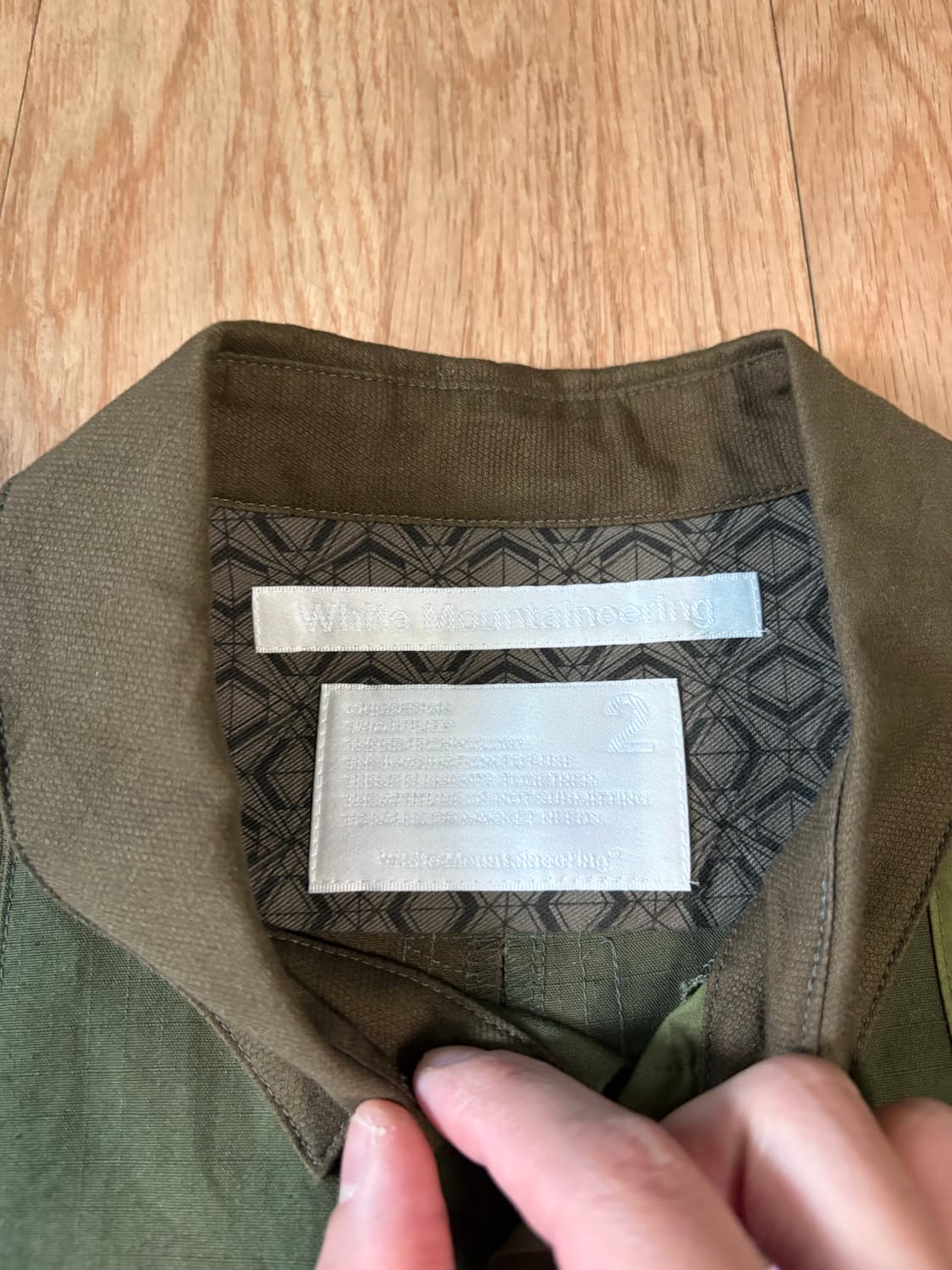 화이트마운티니어링 패치워크 셔츠 상품이미지2