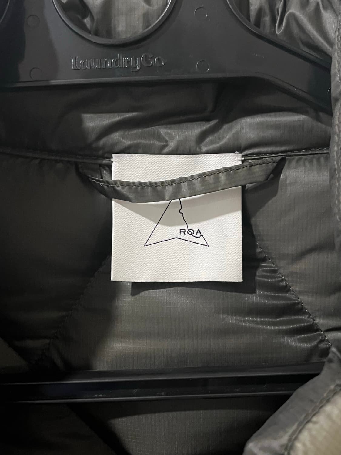 로아하이킹 다운 패딩 다크 그레이 상품이미지3