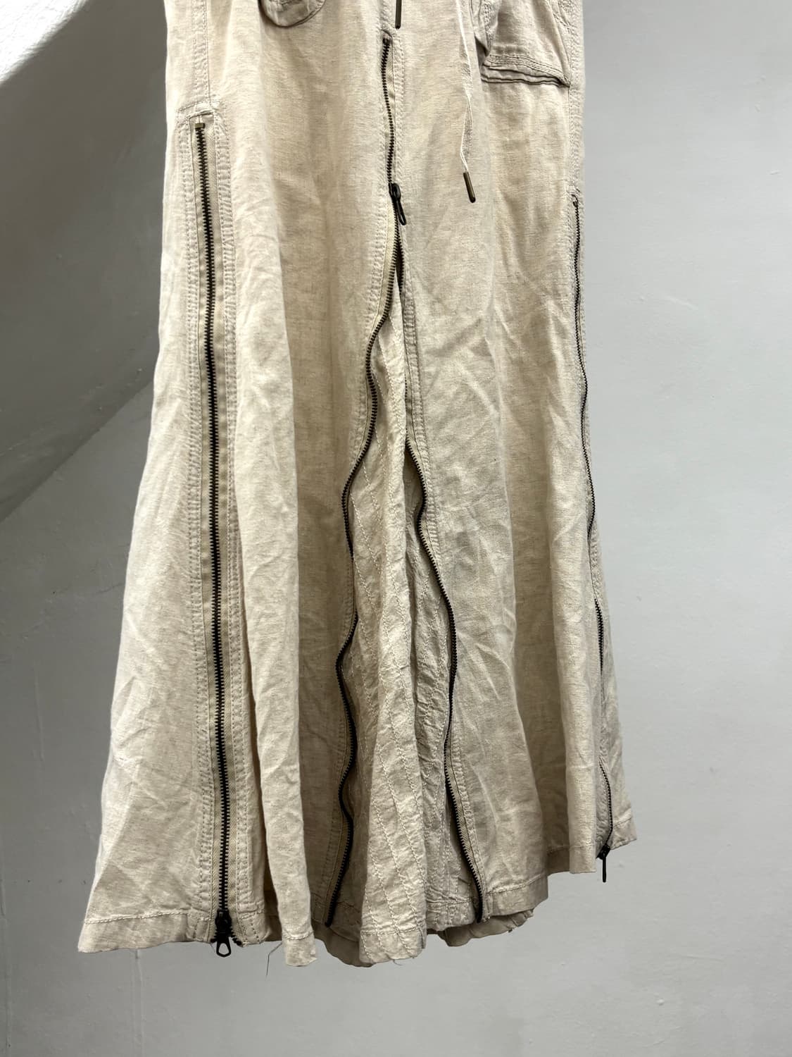 G.O.A beige multi zipper flared long ski 상품이미지2