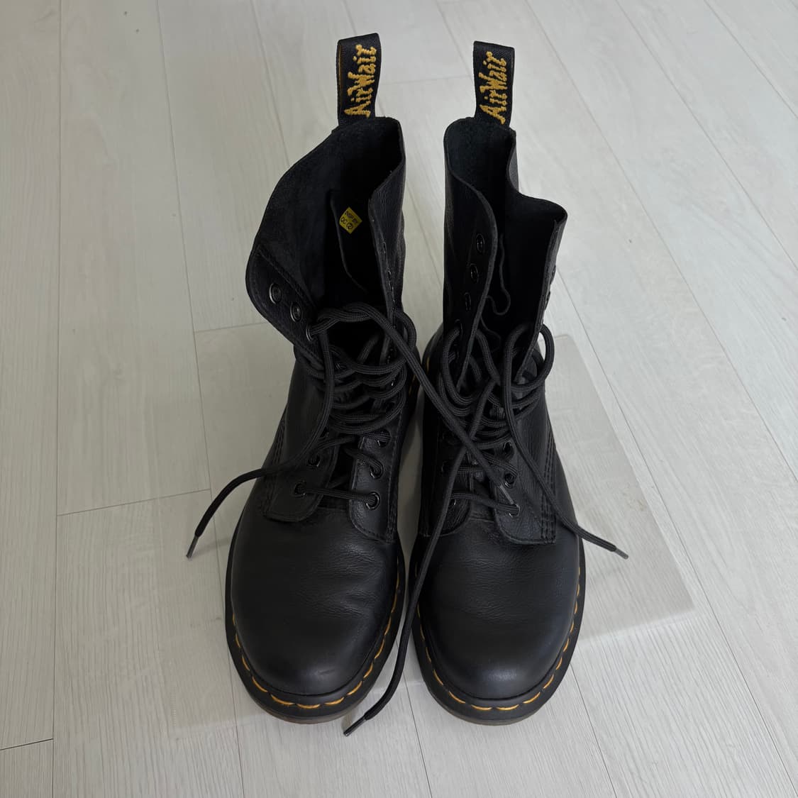 닥터마틴 1490 버지니아 10홀 uk5 240 상품이미지2
