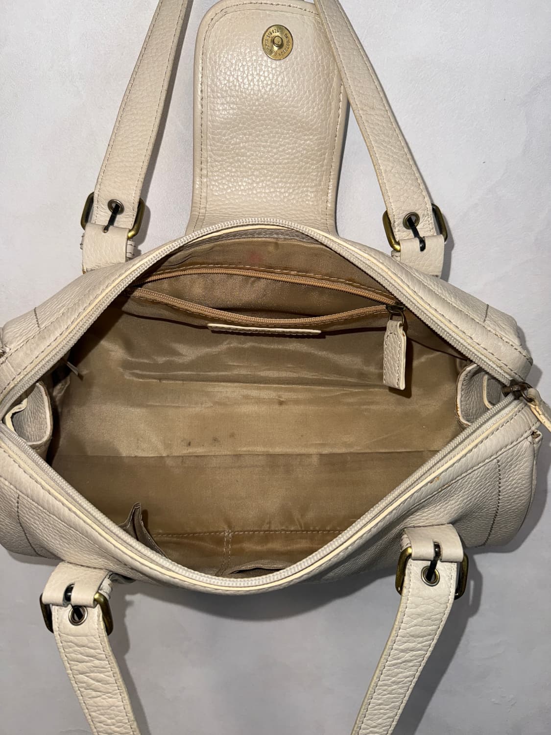 Anne Klein ivory buckle shoulder bag  상품이미지6