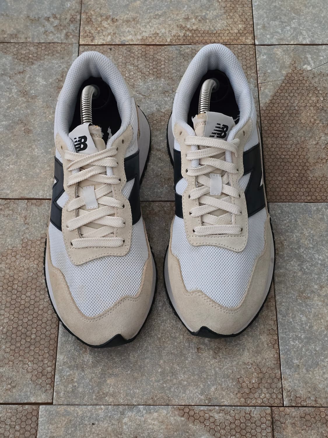 (250)뉴발란스 237 베이지 블랙  상품이미지1