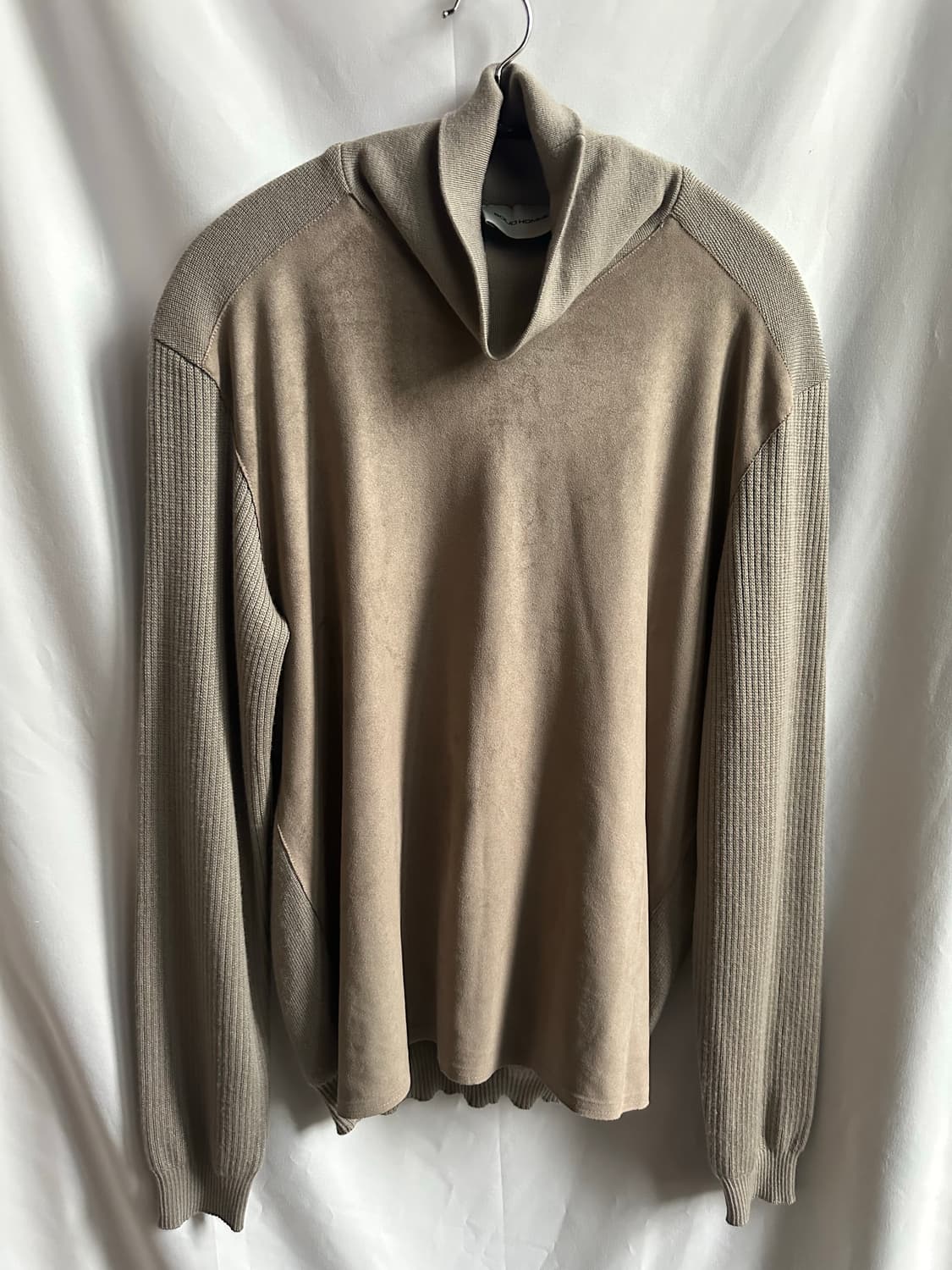 솔리드 옴므 스웨이드 골지 목폴라  상품이미지1