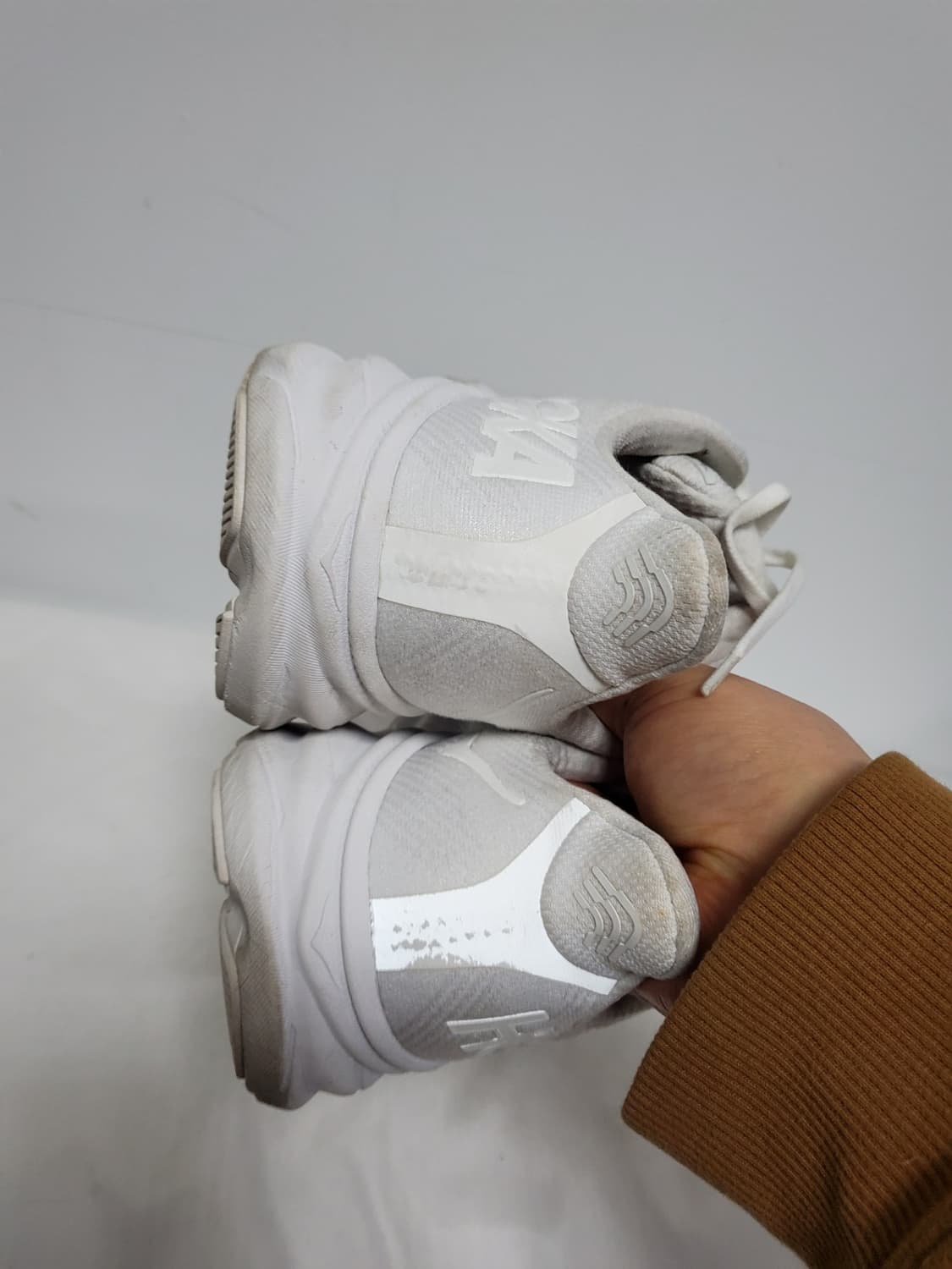 호카 스니커즈 운동화 정품 280사이즈 상품이미지6