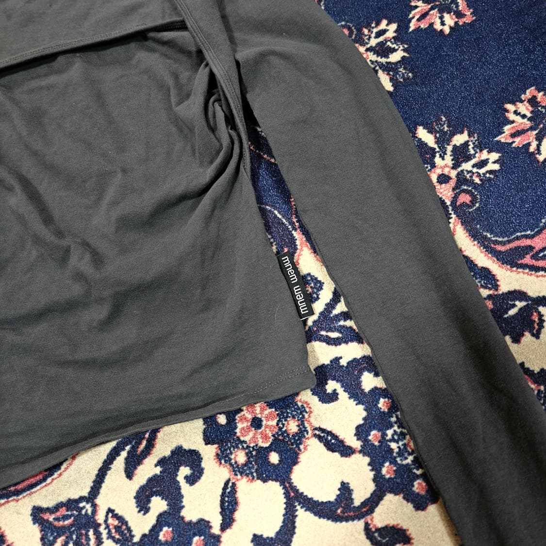 므넴(MNEM) 미니멀 볼레로 셔링 탑 Free 상품이미지5