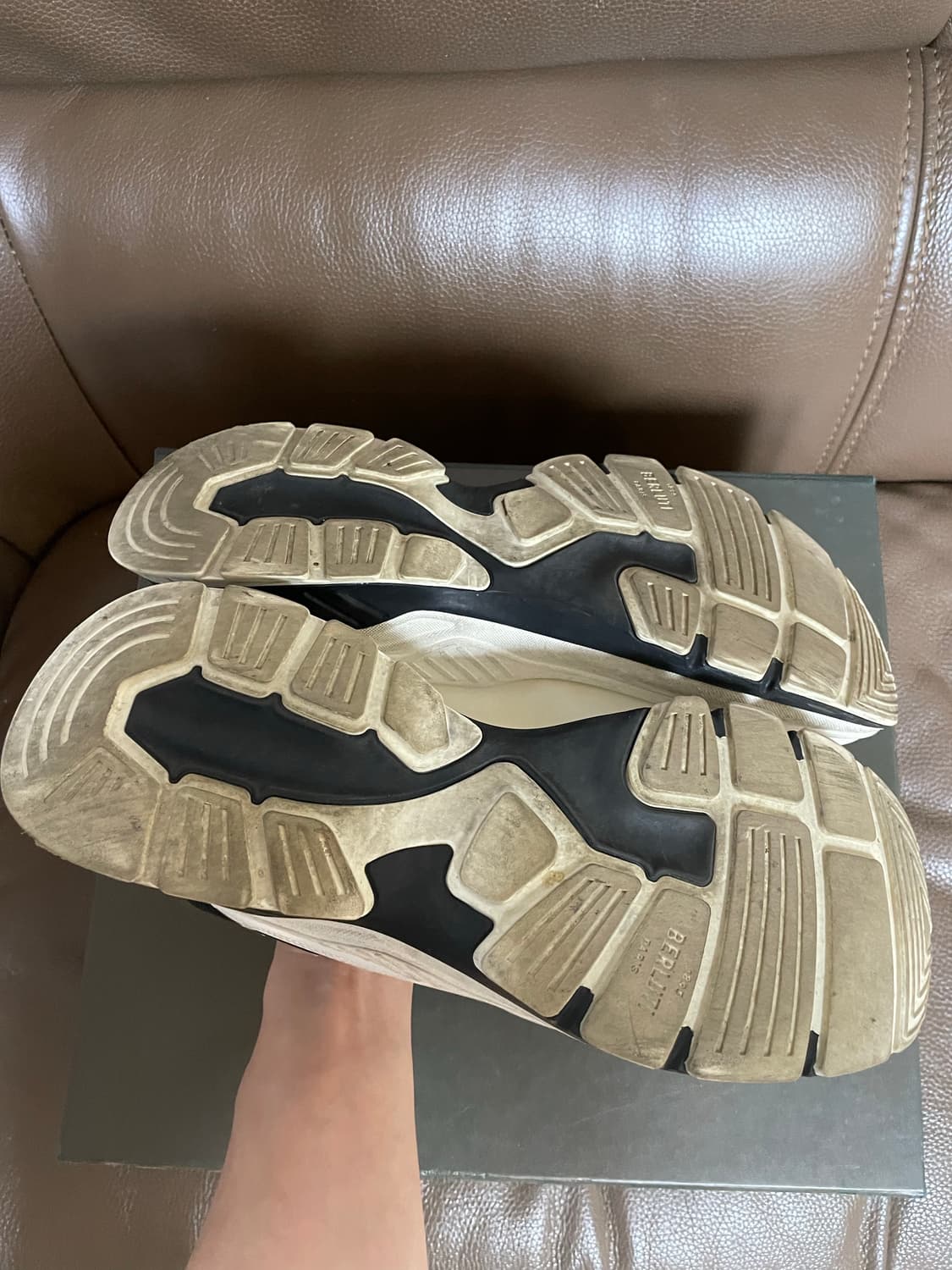 벨루티 크리스반아쉐 그래피티 41사이즈 상품이미지6