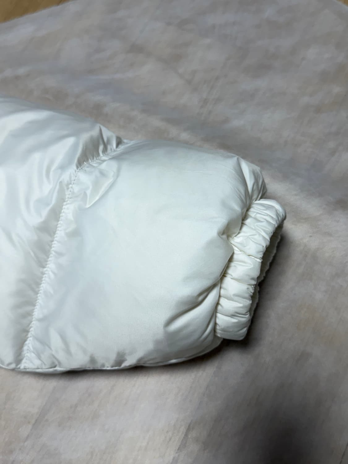 프라다 리나일론 컨버터블 패딩 36 상품이미지4