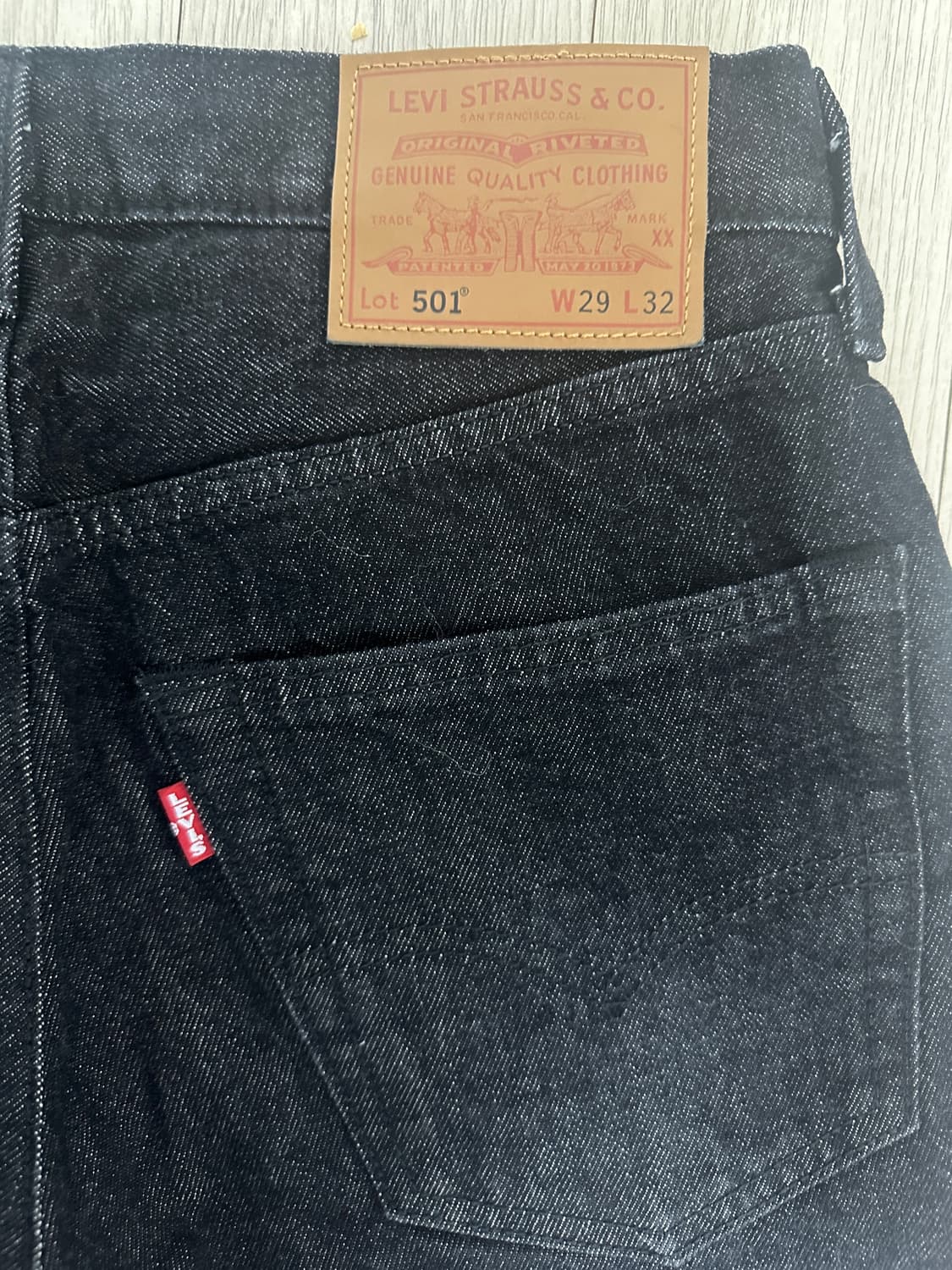 리바이스 501 블랙 셀비지 005013654 상품이미지5