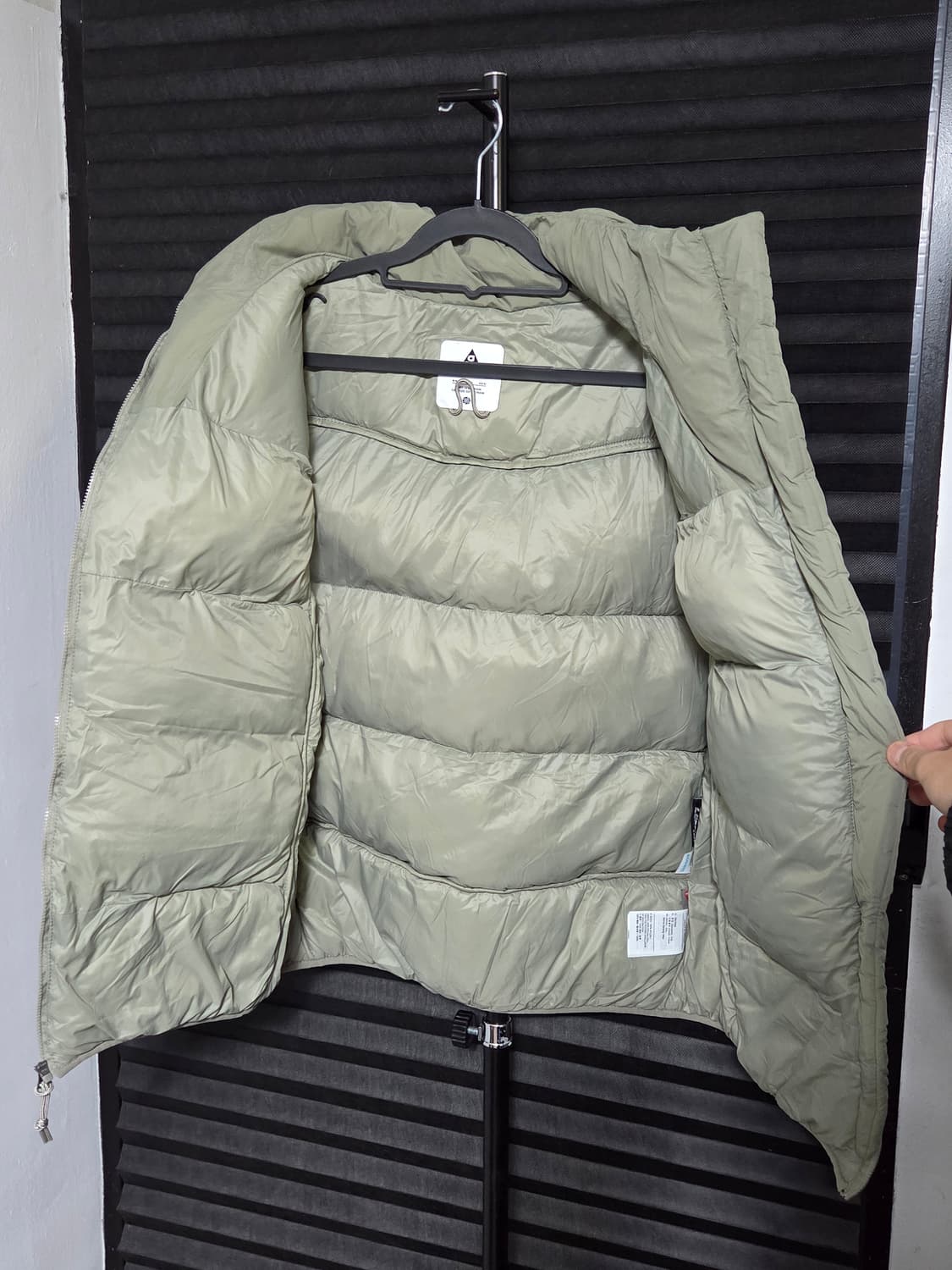 (정품) [나이키] 써마핏 ACG 루나 레이크 퍼퍼 베스트 판매합니다. 상품이미지5