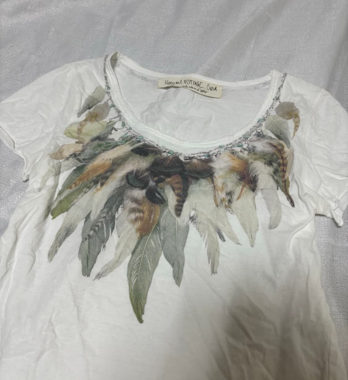 "G.O.A" OO's Mood Feathers Print Tee 상품이미지3