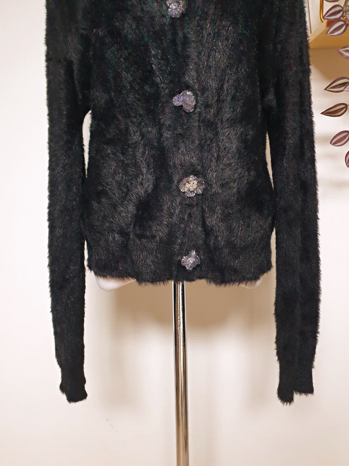 자라 플라워 비즈단추 가디건 77 블랙 L  상품이미지4