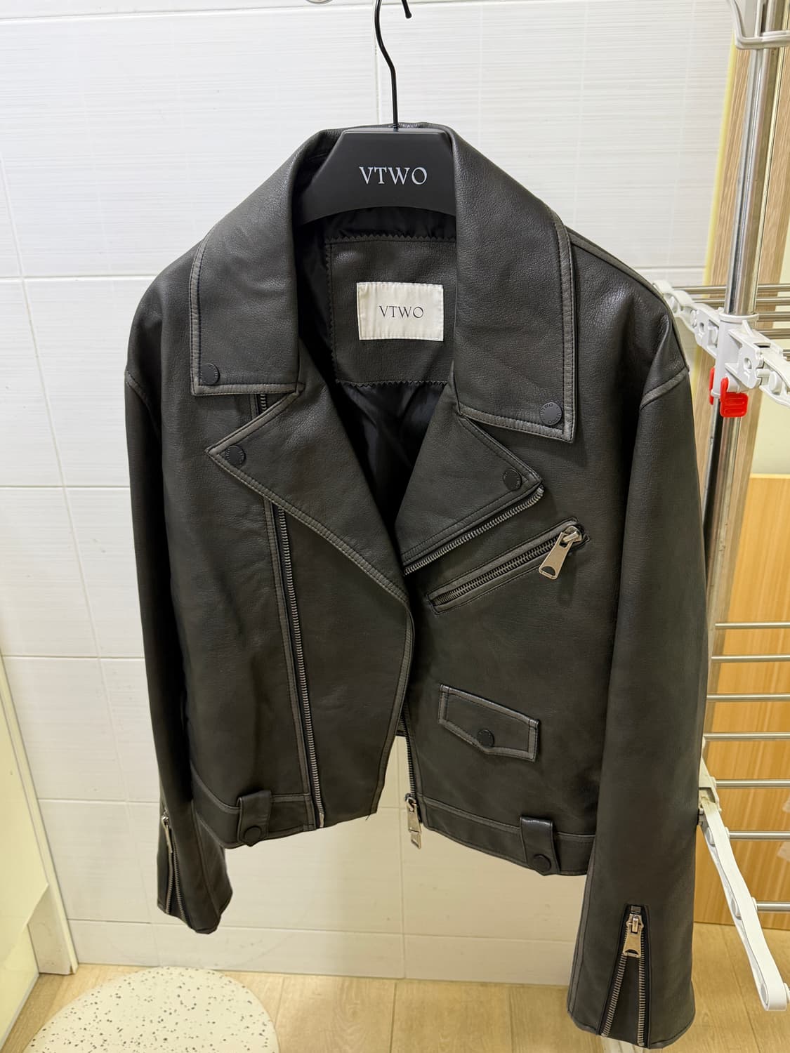 브이투 레더자켓 상품이미지3