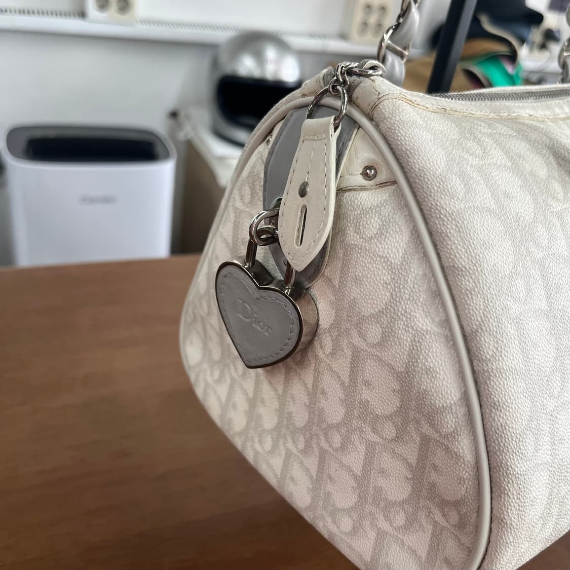 디올 오블리크 하트참 보스턴백 상품이미지4