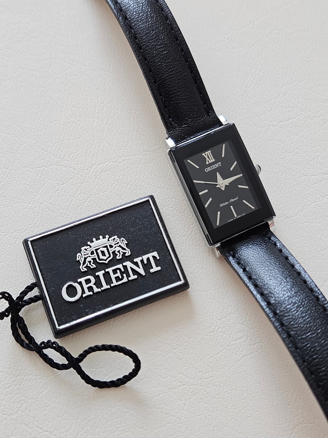 빈티지 오리엔트 사각 블랙 여성 가죽 시계 상품이미지1
