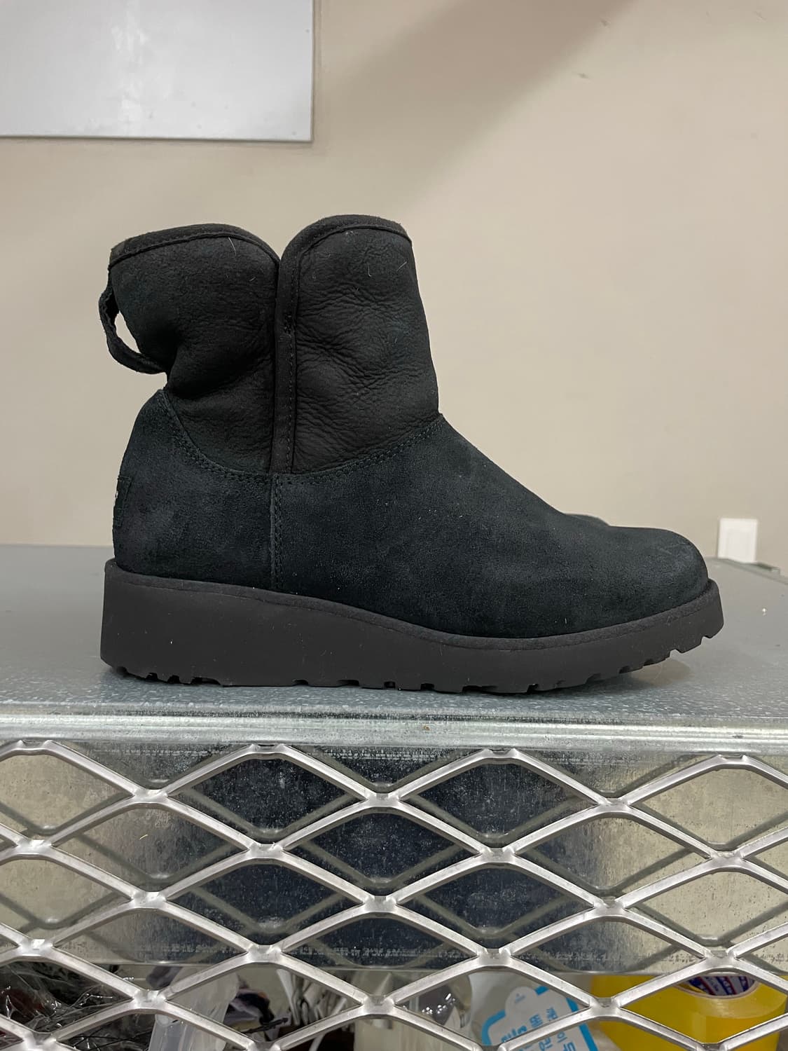 어그 스웨이드 부츠 블랙 235 상품이미지4