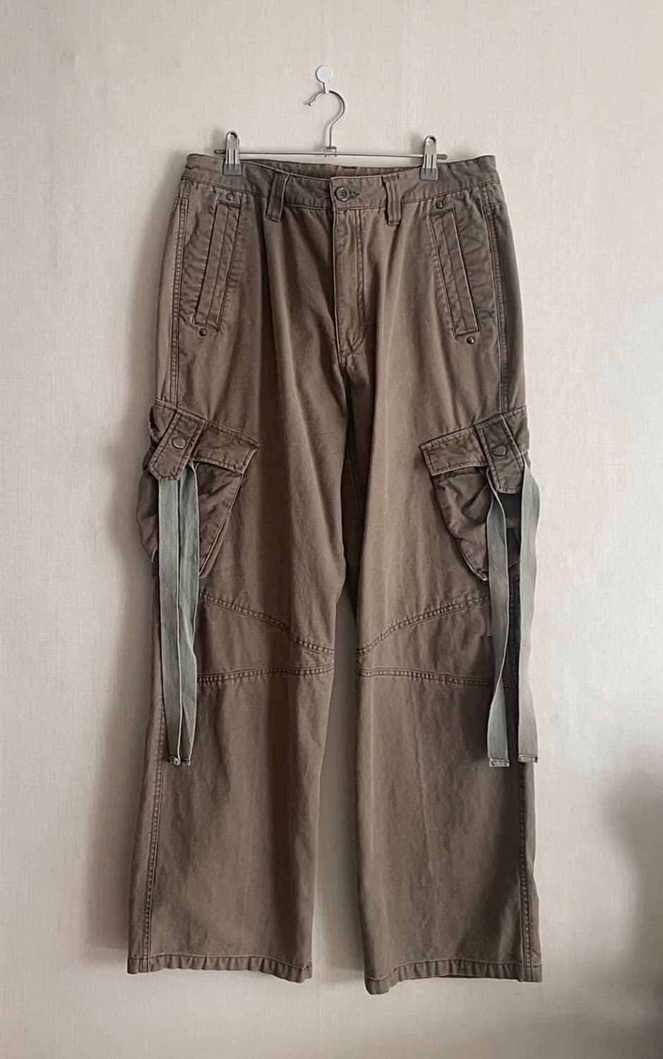 스트랩 카고 팬츠 상품이미지1