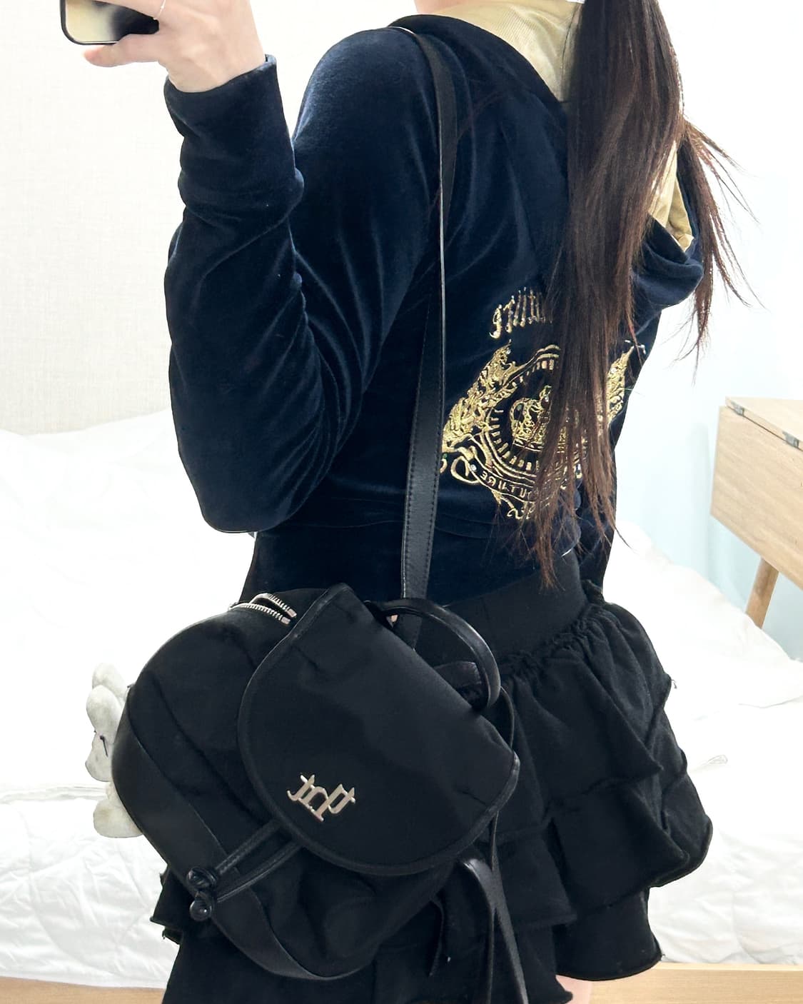 쥬시꾸뛰르 빅로고 네이비 벨벳 후드집업 상품이미지1