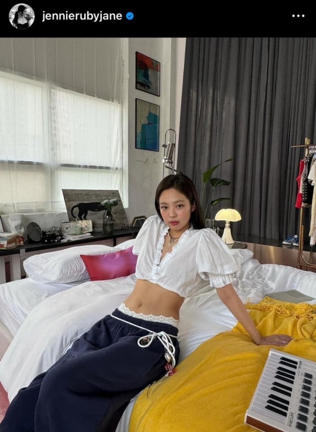 어텐즈 navy basic sweat pants (제니착용) 상품이미지1