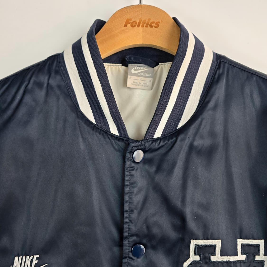 나이키 Nike 오리건 스타디움 스우시 바시티 점퍼 M 상품이미지2