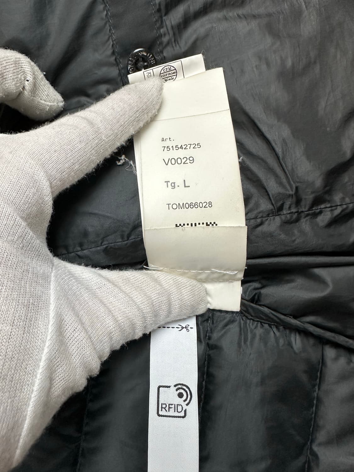 [L] 백화점판 정품 스톤아일랜드 21FW 와펜 텔라 블렌드 경량패딩 상품이미지8