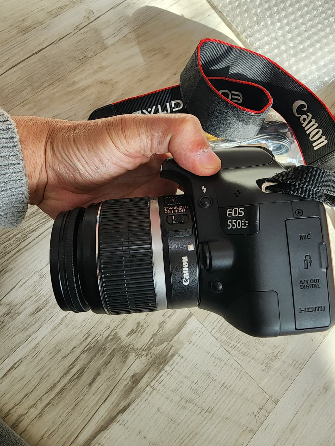 캐논 EOS 550D DSLR 크롭 바디+18-55mm 번들렌즈셋 팜. 상품이미지5