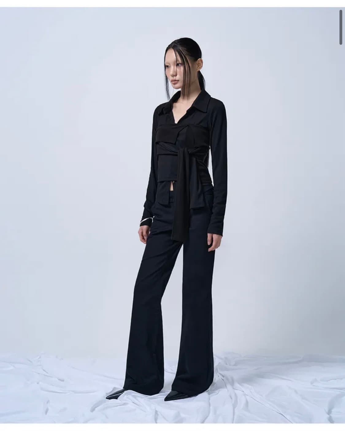 지제뮤지엄 로우라이즈 투버튼 부츠컷 팬츠 블랙 상품이미지2